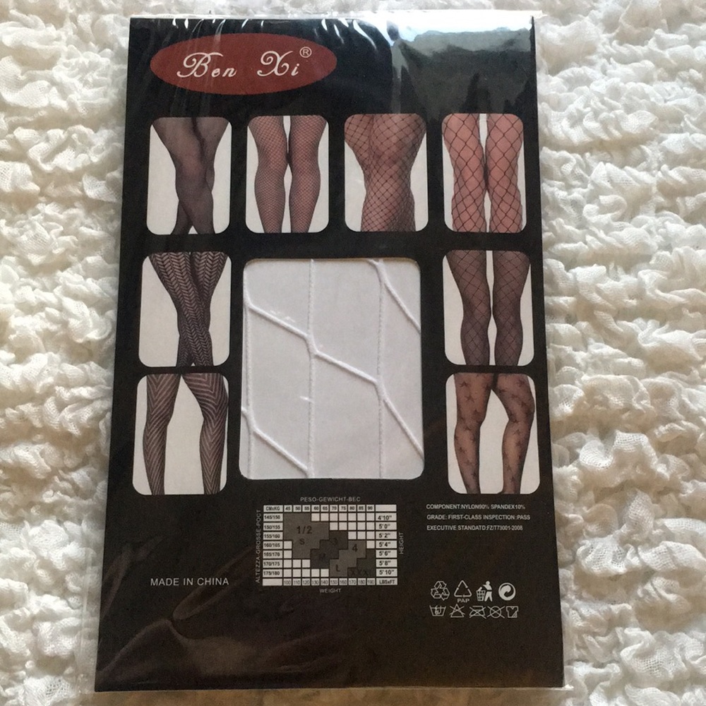 Large Net | White Fishnet Pantyhose